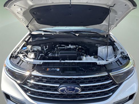 Used 2023 Ford Explorer XLT w/ Equipment Group 202A AWD/4WD image 10