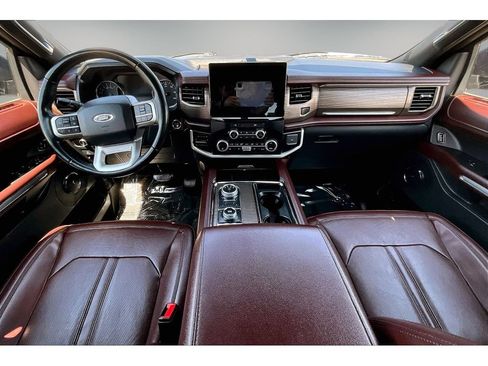 Used 2024 Ford Expedition Limited AWD/4WD image 7