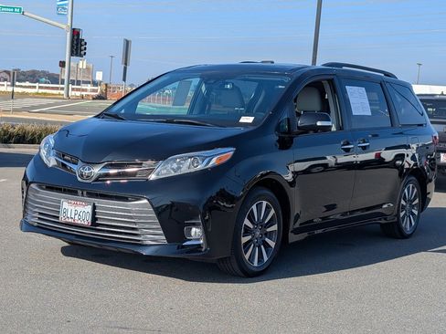 Used 2020 Toyota Sienna Limited Premium image 12