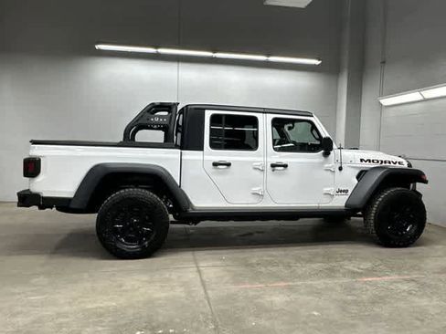 Used 2023 Jeep Gladiator Mojave w/ Trailer Tow Package AWD/4WD image 3