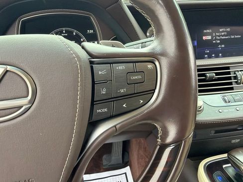 Used 2019 Lexus LS 500 w/ Interior Upgrade Package RWD image 31