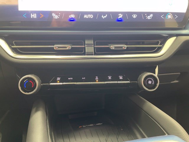 New 2026 Chevrolet Equinox EV LT AWD/4WD image 6