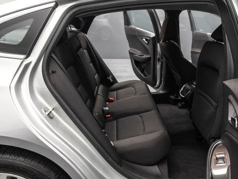 Used 2016 Chevrolet Malibu LT image 26