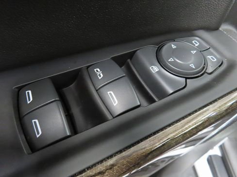 Used 2022 Chevrolet Silverado 1500 LT Trail Boss w/ Convenience Package II image 61