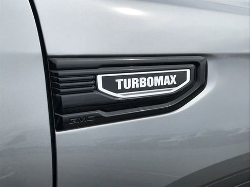 Used 2024 GMC Sierra 1500 Elevation image 3