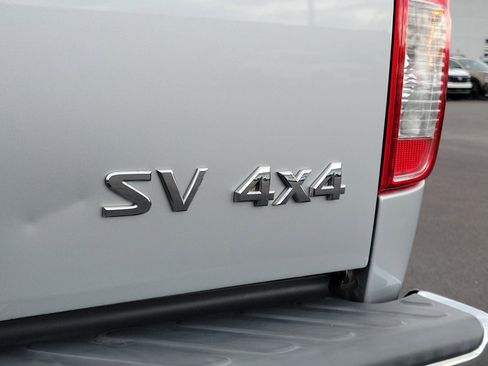 Certified 2017 Nissan Frontier SV w/ SV Value Truck Package image 7