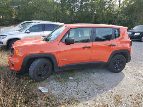 Used 2020 Jeep Renegade Sport image 2