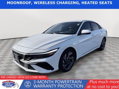 Used 2024 Hyundai Elantra SEL w/ Convenience Package