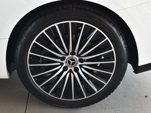 Used 2025 Mercedes-Benz CLE 300 4MATIC Cabriolet image 77