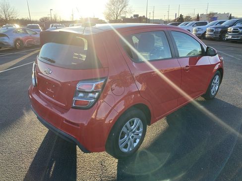 Used 2020 Chevrolet Sonic LT image 9