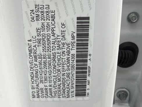 Certified 2025 Honda Pilot Touring image 32