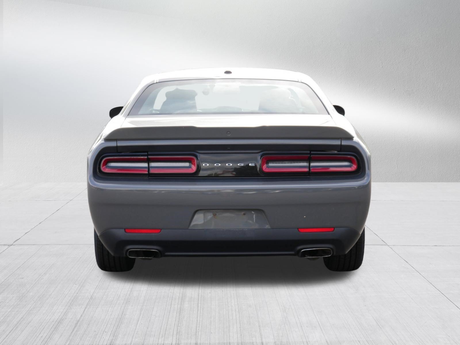 Used 2018 Dodge Challenger SXT RWD image 6