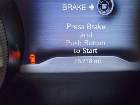 Used 2019 Jeep Cherokee Limited image 41