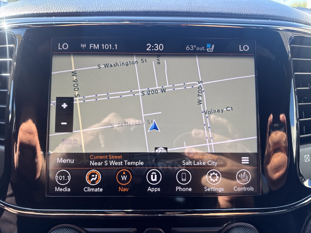 Used 2021 Jeep Grand Cherokee High Altitude AWD/4WD image 19