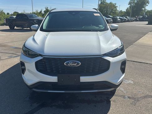 Used 2024 Ford Escape Platinum AWD/4WD image 9