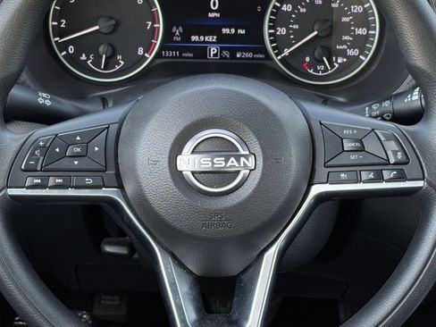 Used 2025 Nissan Sentra SV FWD image 21