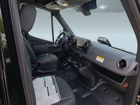 New 2025 Mercedes-Benz Sprinter 2500 image 20