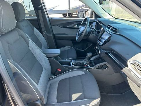 Used 2023 Chevrolet TrailBlazer LT w/ Convenience Package AWD/4WD image 36