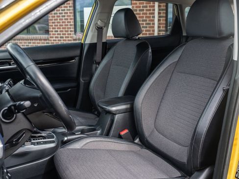 Used 2021 Kia Seltos S image 18