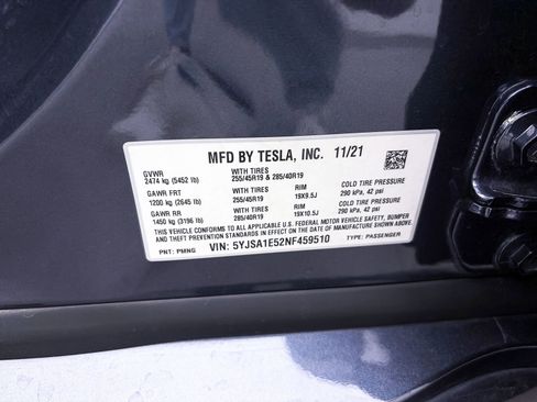 Used 2022 Tesla Model S image 32