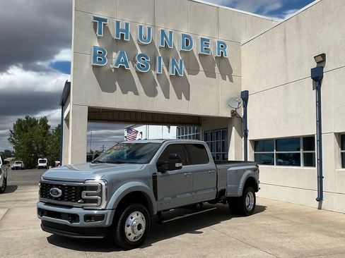 Used 2026 Ford F450 Platinum AWD/4WD image 1