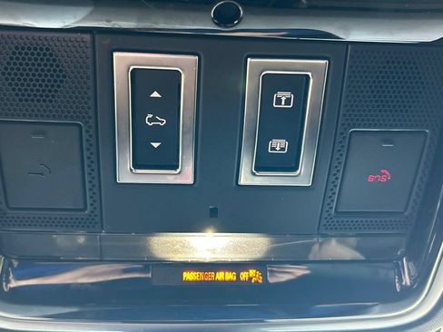 Used 2025 Land Rover Range Rover Velar Dynamic SE AWD/4WD image 53