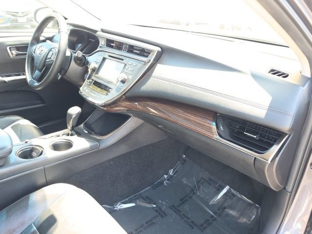 Used 2015 Toyota Avalon XLE Premium w/ Preferred Accessory Package FWD image 22