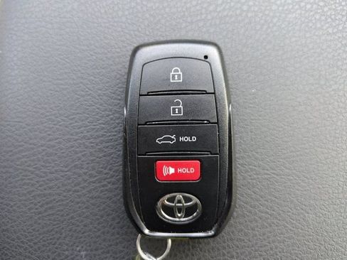Used 2025 Toyota Camry SE FWD image 29