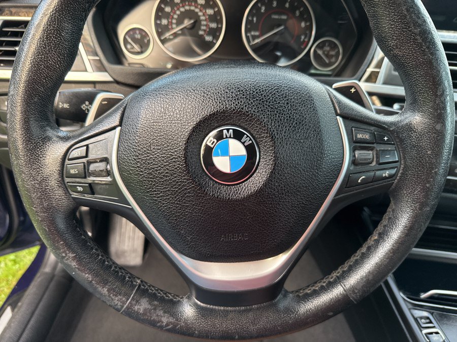 Used 2017 BMW 330i xDrive Sedan AWD/4WD image 6