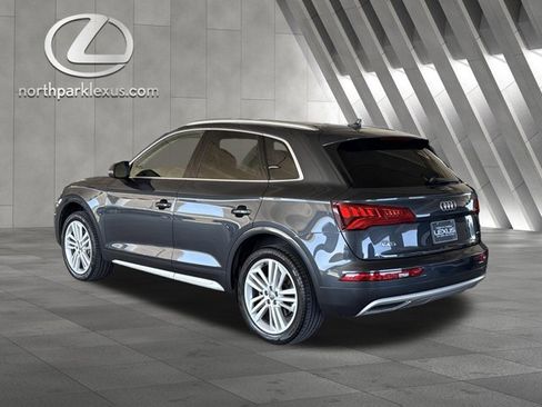 Used 2019 Audi Q5 2.0T Premium Plus w/ Premium Plus Package AWD/4WD image 2