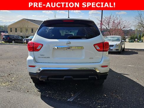 Used 2017 Nissan Pathfinder S AWD/4WD image 4
