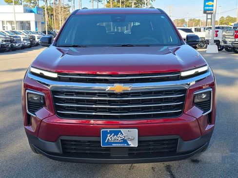 New 2026 Chevrolet Traverse LT image 8