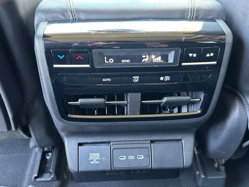 Used 2025 Acura MDX SH-AWD w/ Technology Package image 33