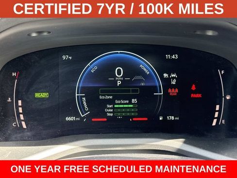 Used 2025 Toyota Camry SE FWD image 27