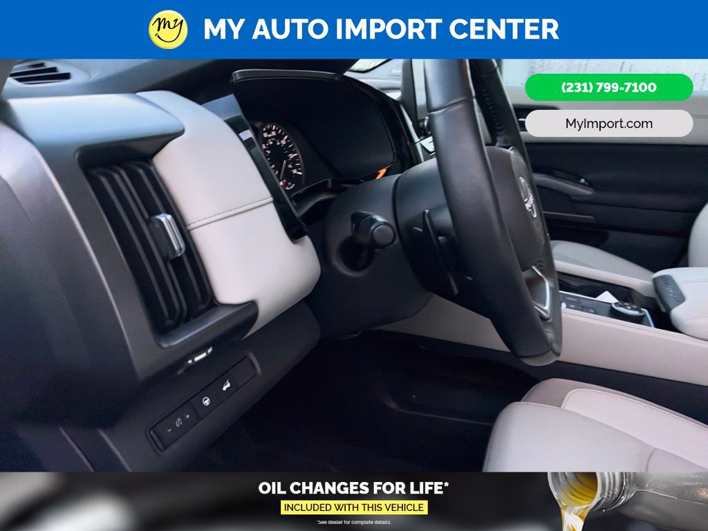 Used 2024 Nissan Pathfinder SL w/ SL Premium Package AWD/4WD image 11