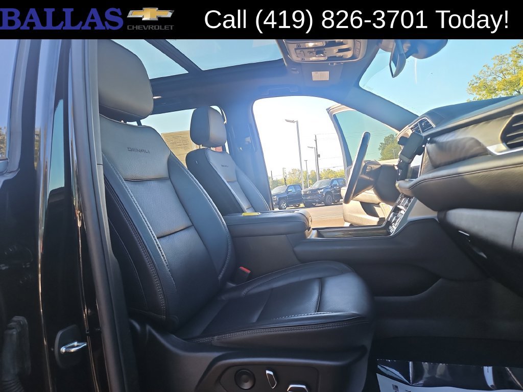 Used 2023 GMC Yukon Denali AWD/4WD image 32