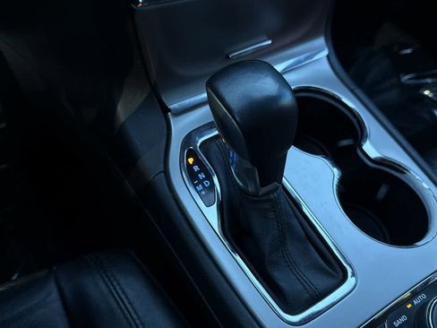 Used 2019 Jeep Grand Cherokee Limited image 20