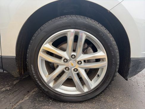 Used 2018 Chevrolet Equinox Premier image 6