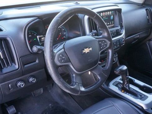 Used 2018 Chevrolet Colorado LT w/ LT Convenience Package image 10