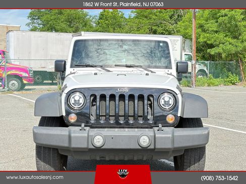 Used 2015 Jeep Wrangler Unlimited Sport w/ Quick Order Package 24S AWD/4WD image 3
