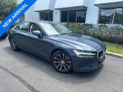 Used 2021 Volvo S60 T6 Momentum w/ Protection Package
