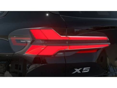 New 2026 BMW X5 xDrive40i w/ M Sport Package image 8