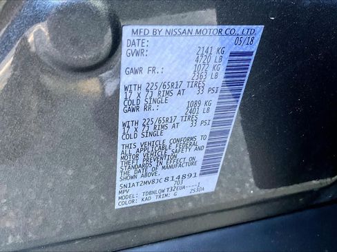 Used 2018 Nissan Rogue SV AWD/4WD image 33