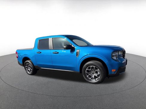 Used 2026 Ford Maverick XLT FWD image 2
