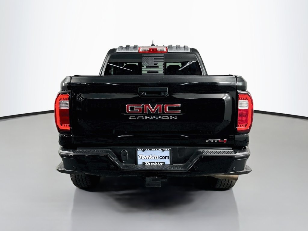 Used 2024 GMC Canyon AT4 w/ Technology Package AWD/4WD image 7