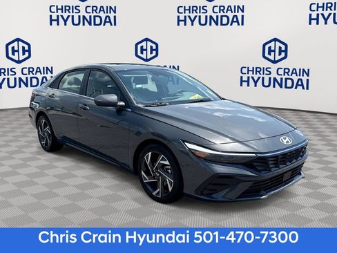 Certified 2024 Hyundai Elantra SEL w/ Convenience Package FWD image 1