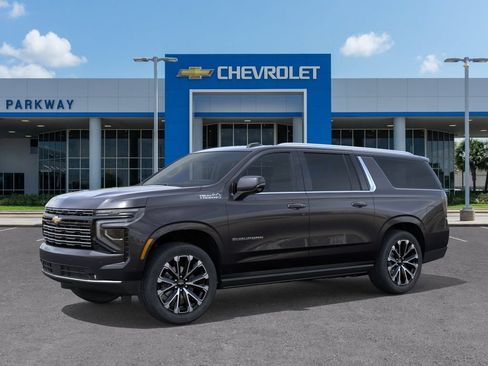 New 2026 Chevrolet Suburban High Country AWD/4WD image 2