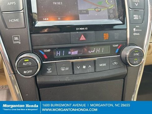 Used 2016 Toyota Camry XLE w/ Moonroof Package image 25