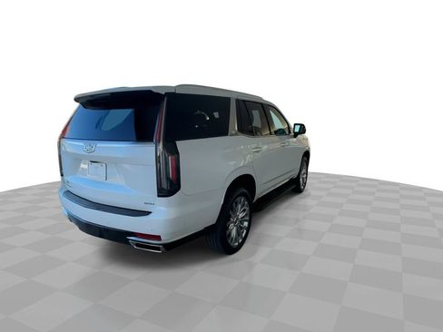 Certified 2022 Cadillac Escalade Premium Luxury AWD/4WD image 8