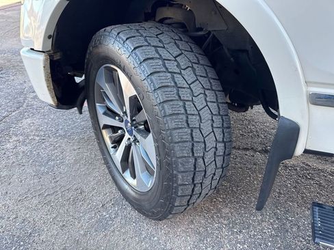 Used 2011 Ford F150 Platinum image 45